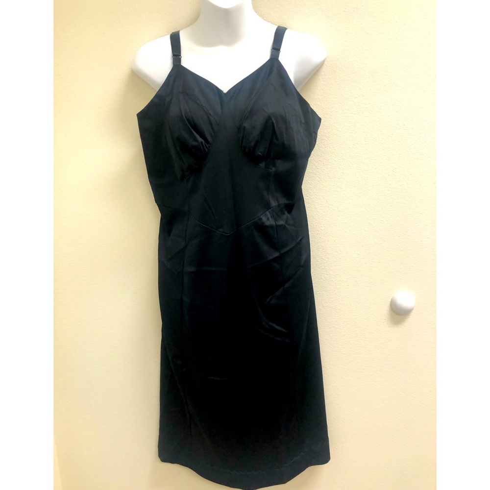 Aristocrat Black Slip Size 40